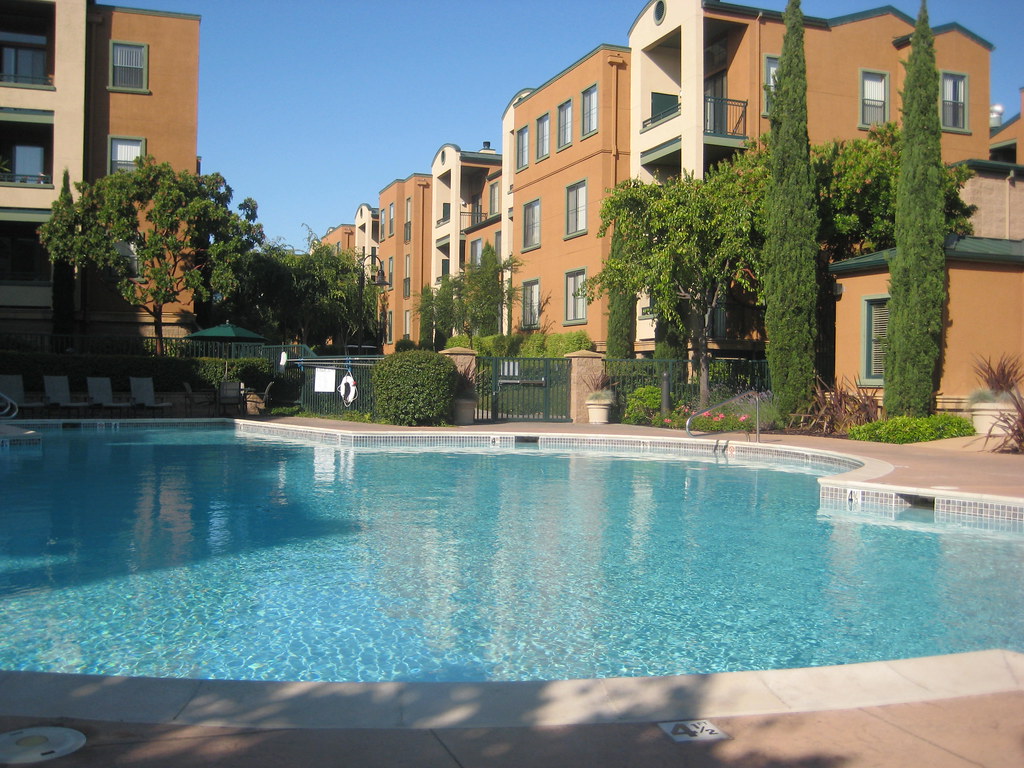 Bridgepointe Apartment Flickr