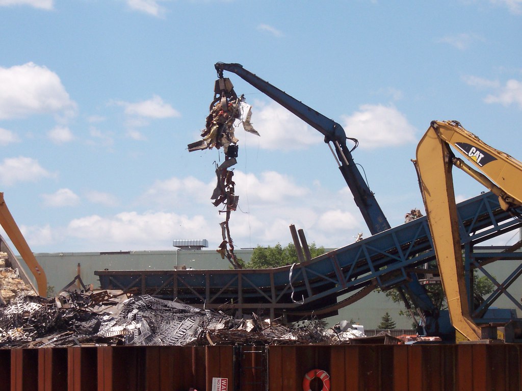 Scrap Metal Plant view from the Mississippi River on the M… Flickr