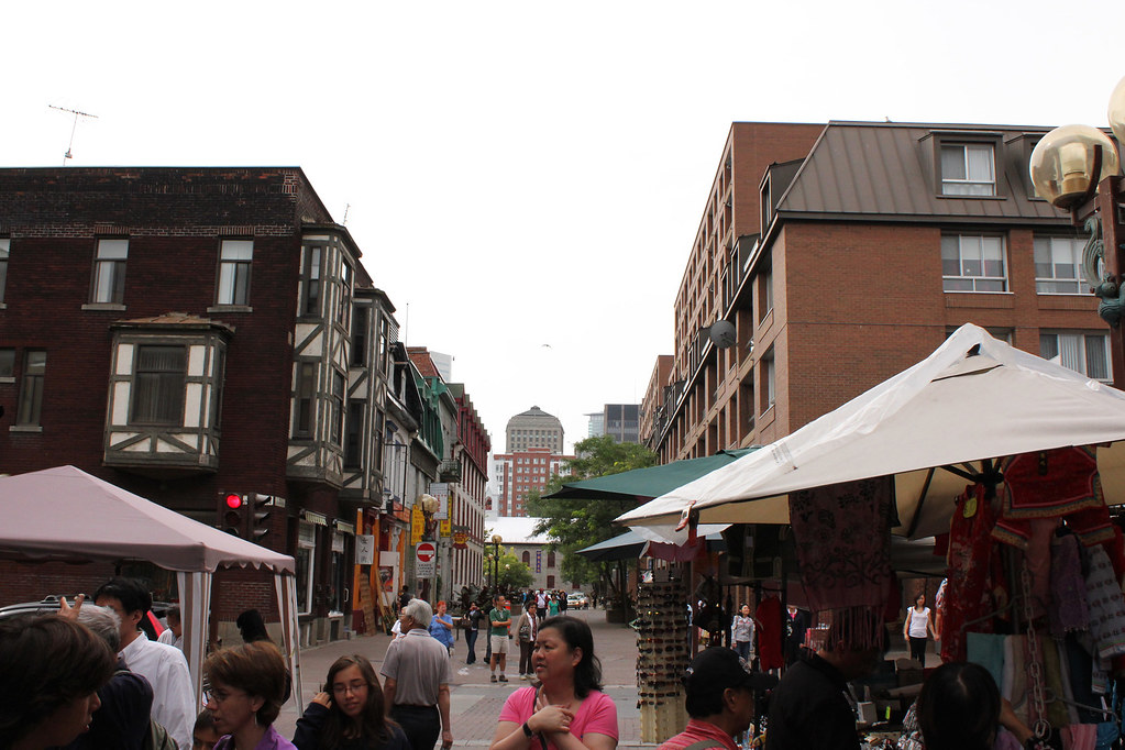 Rue de la Gauchetière at rue SaintUrbain (SW) Montreal's … Flickr