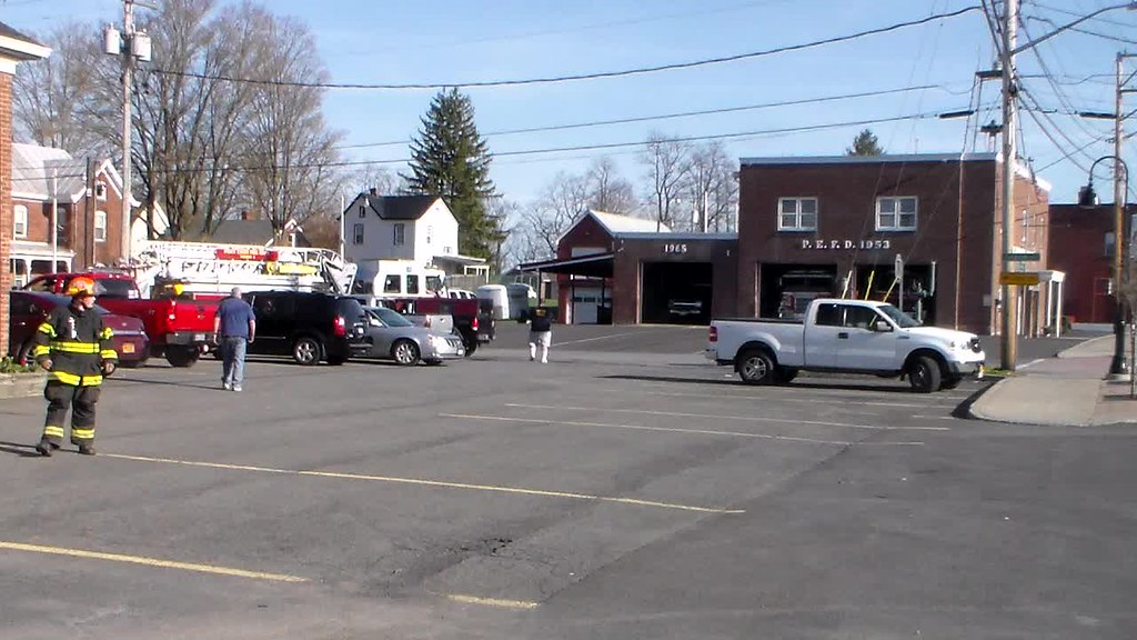 Port Ewen Fire Dept Sutphen Truck 1 (L4811) L4811 resp… Flickr