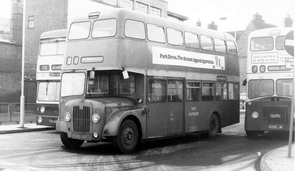 Frosty Whitmore Street bus park, December 1973 A bus layov… Flickr