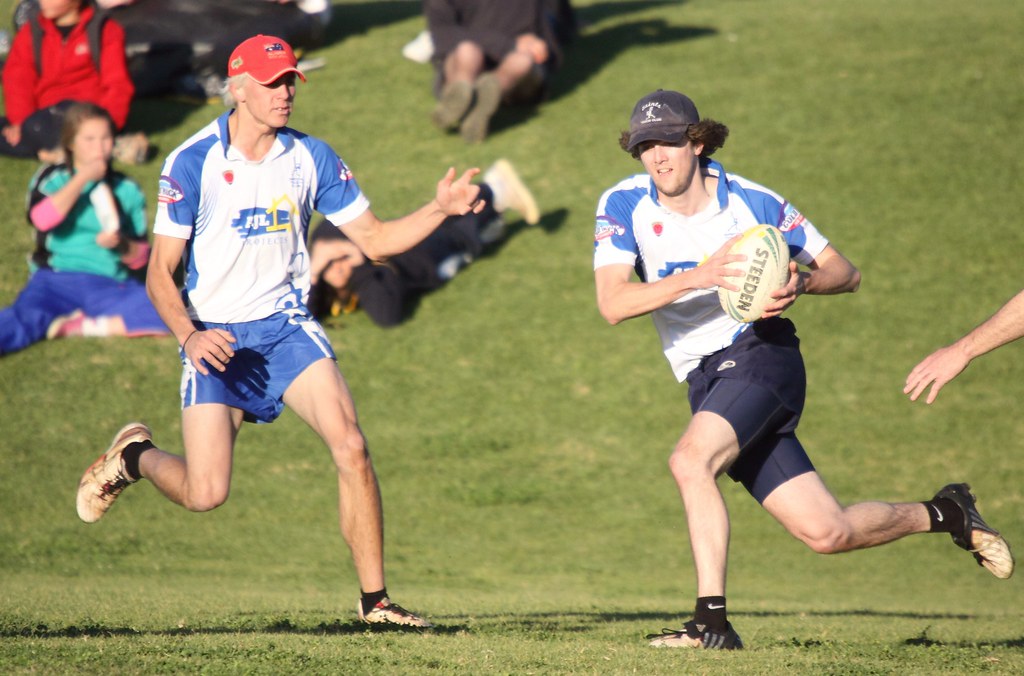 SAINTS TOUCH VS HIGHFIELDS 21.08.10 Mens touch semi finals… Flickr