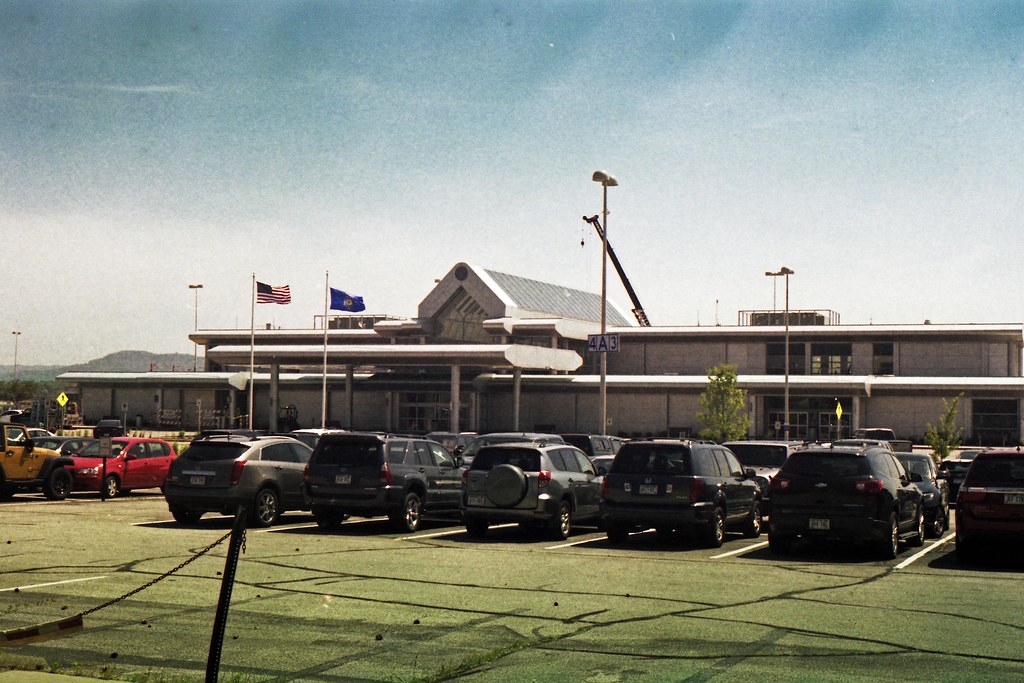 Vericolor 036 La Crosse, WI Airport Bill Kirby Flickr