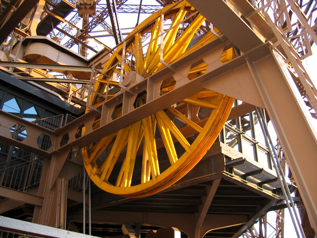 Eiffel Tower elevator system Larry Flickr