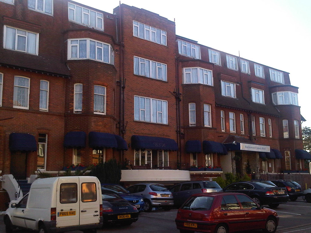 Bournemouth Sands Hotel (The Grange Hotel, Pinehurst Hotel), West Cliff