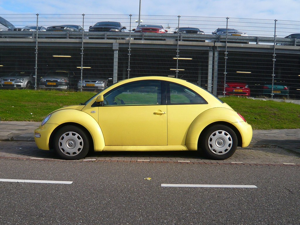 Yellow Volkswagen New Beetle 85KW - 2000 | oerendhard1 | Flickr
