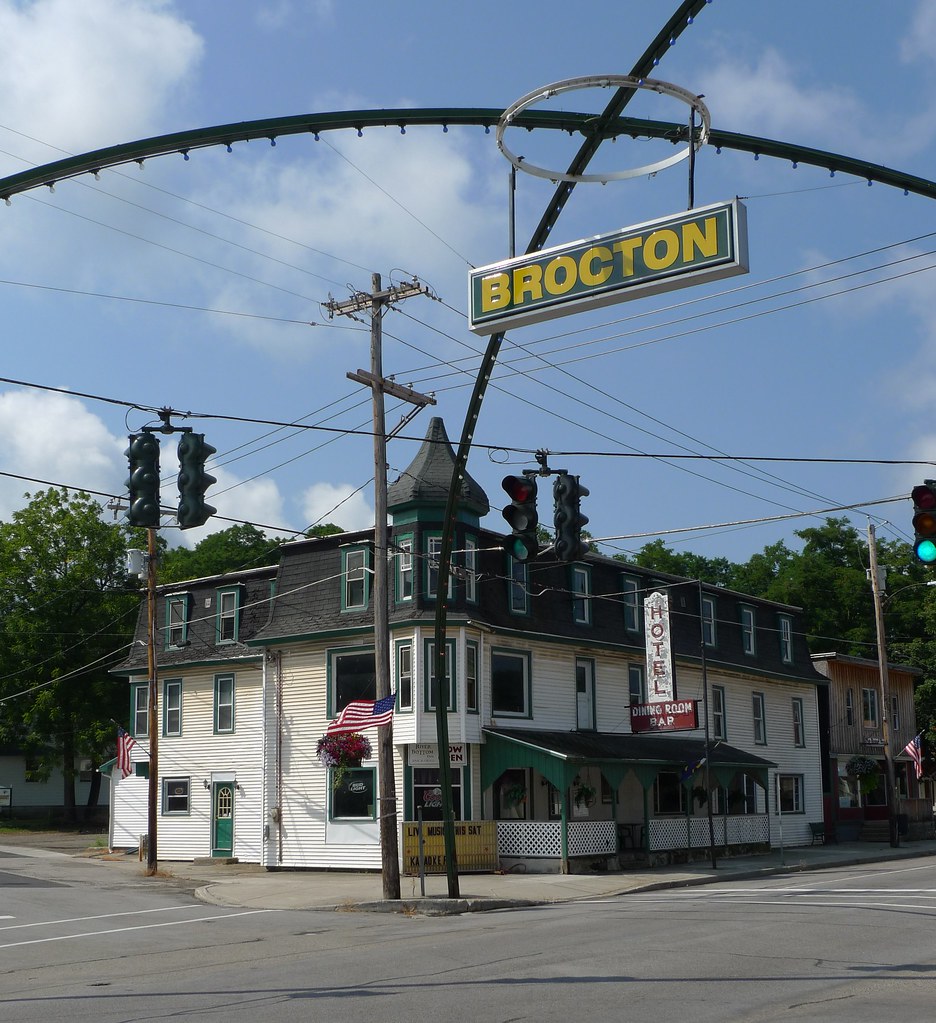 doublearch to Brocton (erected in 1913) Along US … Flickr