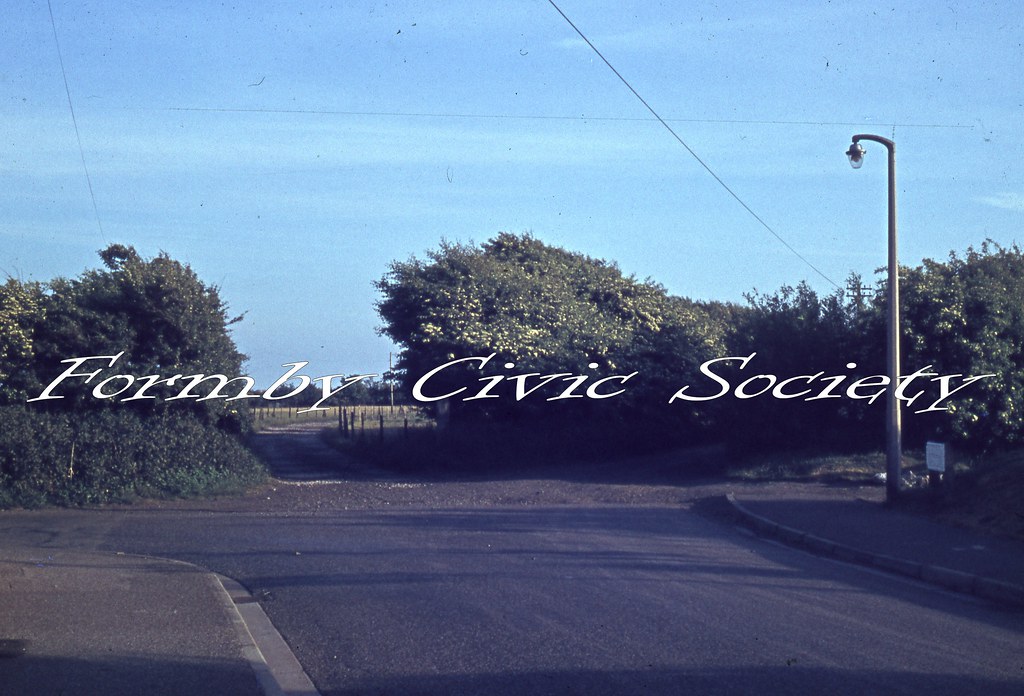 Jubilee Rd 1970 ST0674 Entrance to Marsh Farm 1970 Flickr