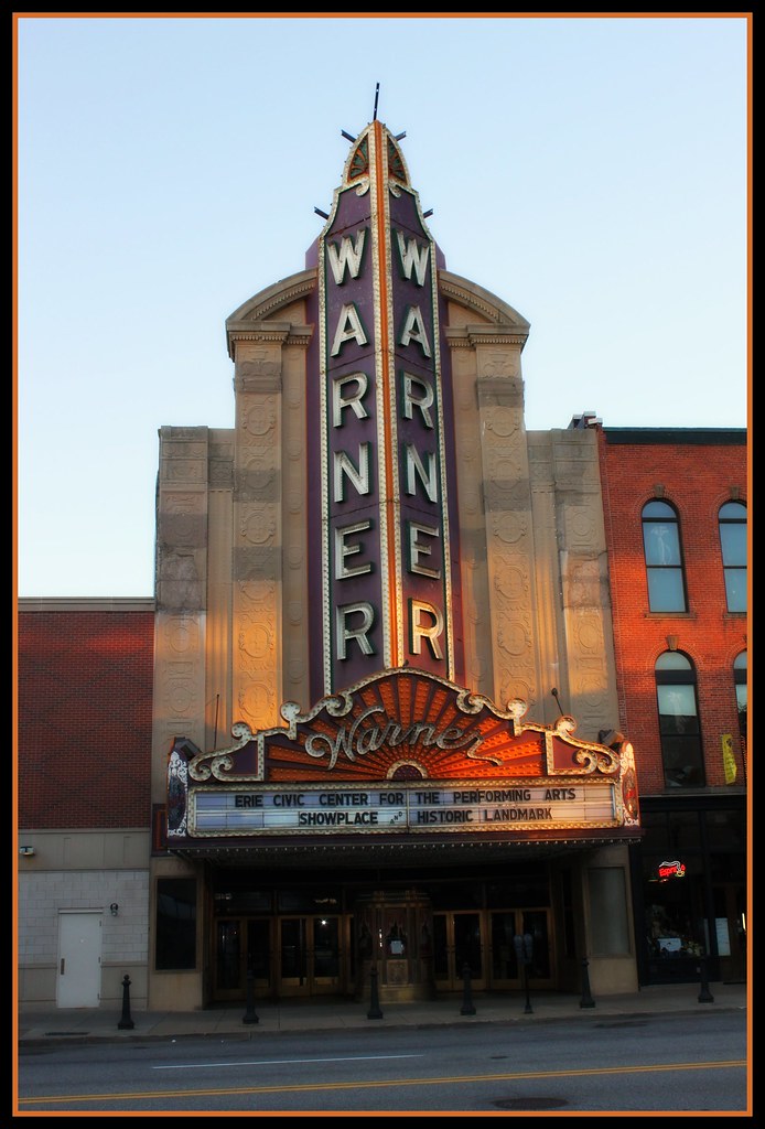 Warner Theater Erie, PA hallecats36 Flickr
