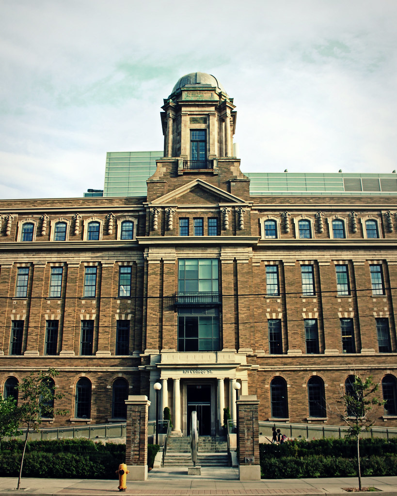 101 College St Toronto, ON Canada Jason Verwey Flickr