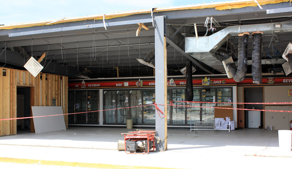 Casey's Gas Station Hit by Tornado Photo of a Casey's gas … Flickr