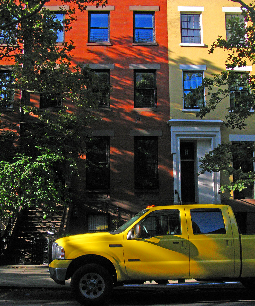 On West 11th Street red/orange/yellow 127 and 125 W. 11th… Flickr