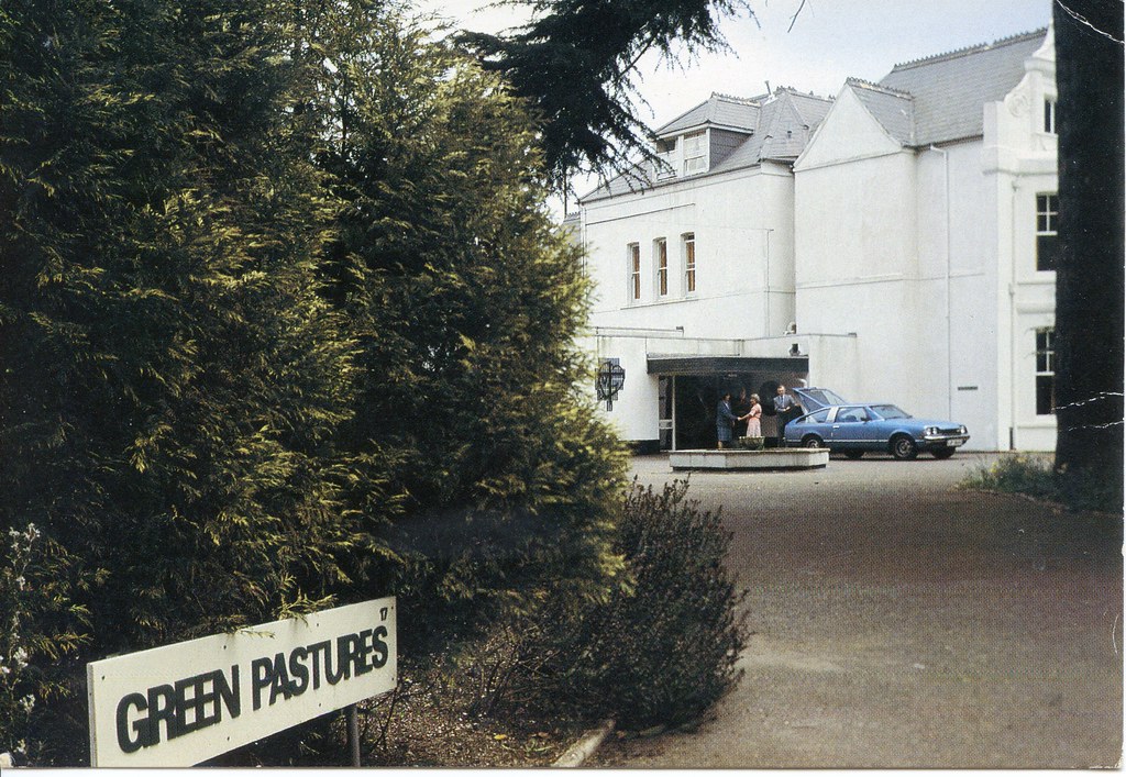 Green Pastures (Montana), 17 Burton Road, Branksome Park, … Flickr
