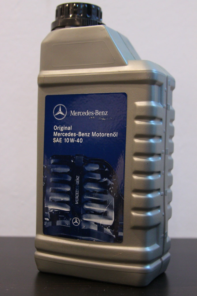 original mercedesbenz engine oil 500D 28135MM jassim albaloul