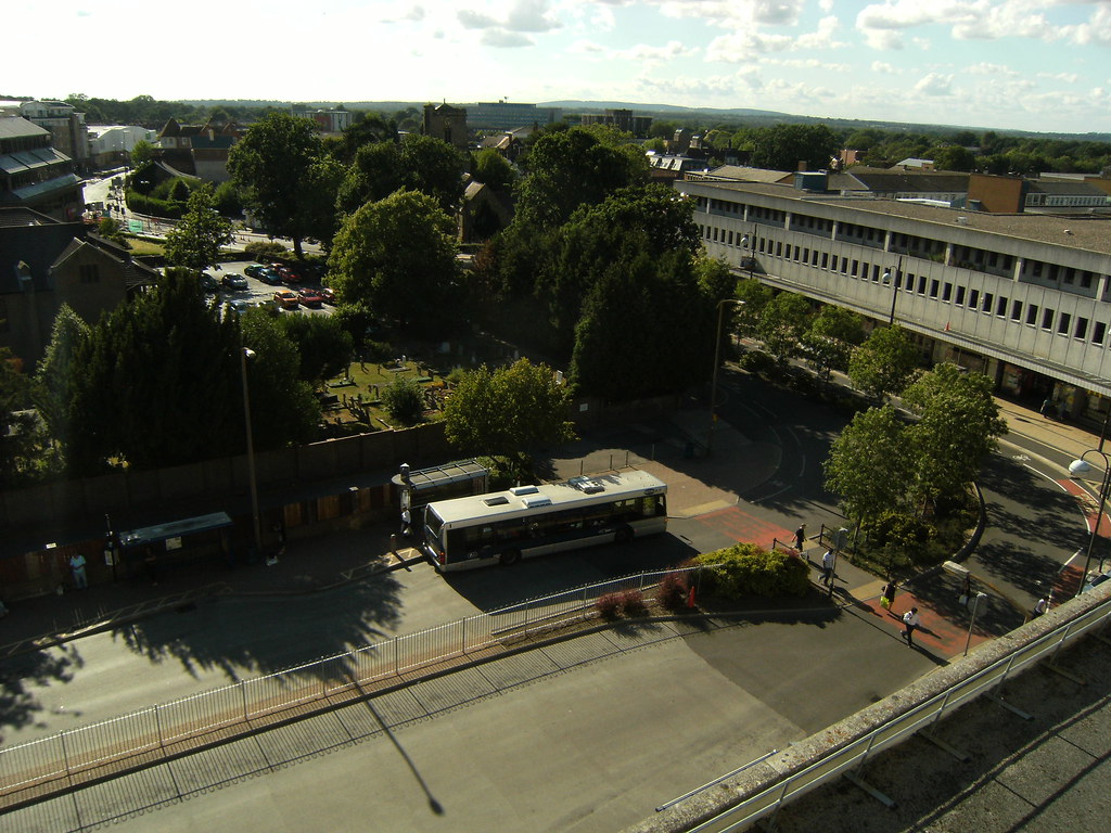 DSCF6684 Crawley Bus station, with the lightly curved fron… Flickr
