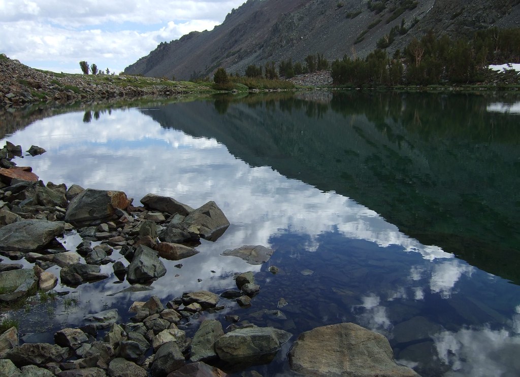 Hunewill Lake in Little Slide Canyon, California Vintage Snowboards