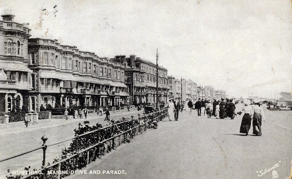 Worthing Marine Drive & Parade Postcard dated January 19… Flickr