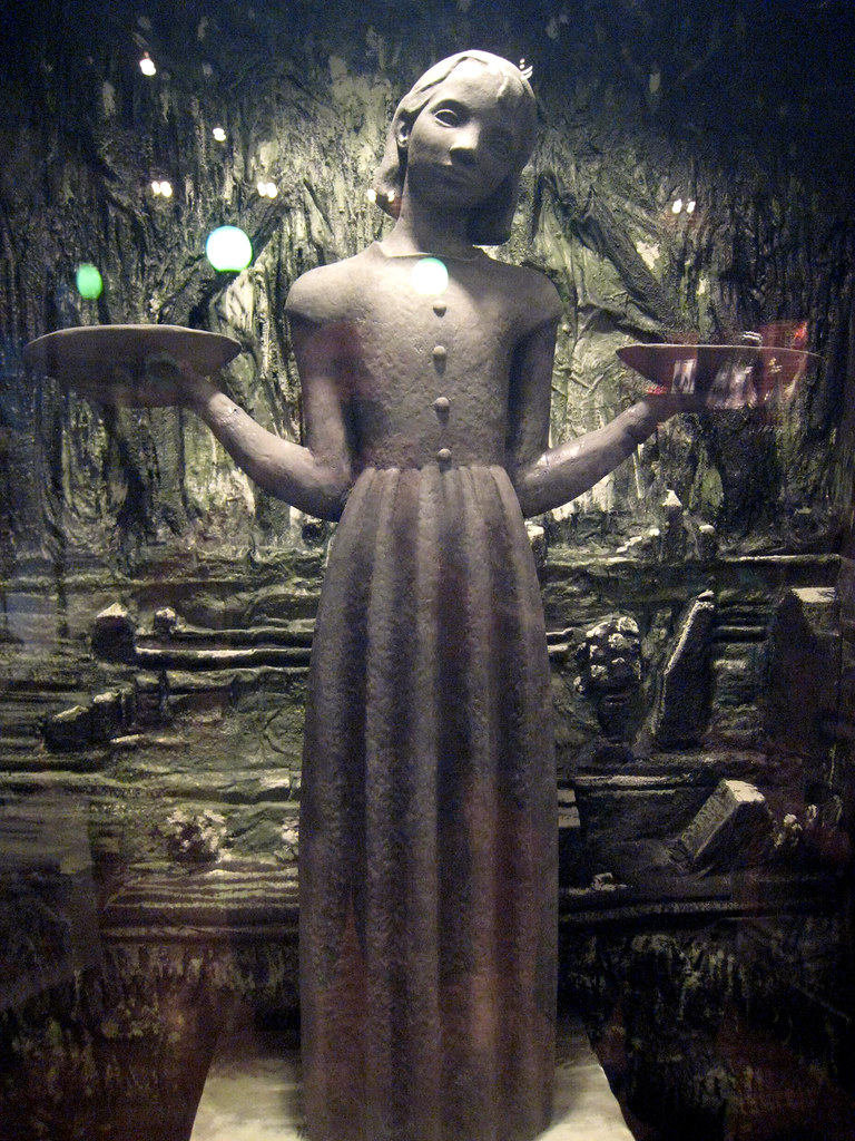 Bird Girl statue The "Bird Girl" statue was sculpted in 19… Flickr