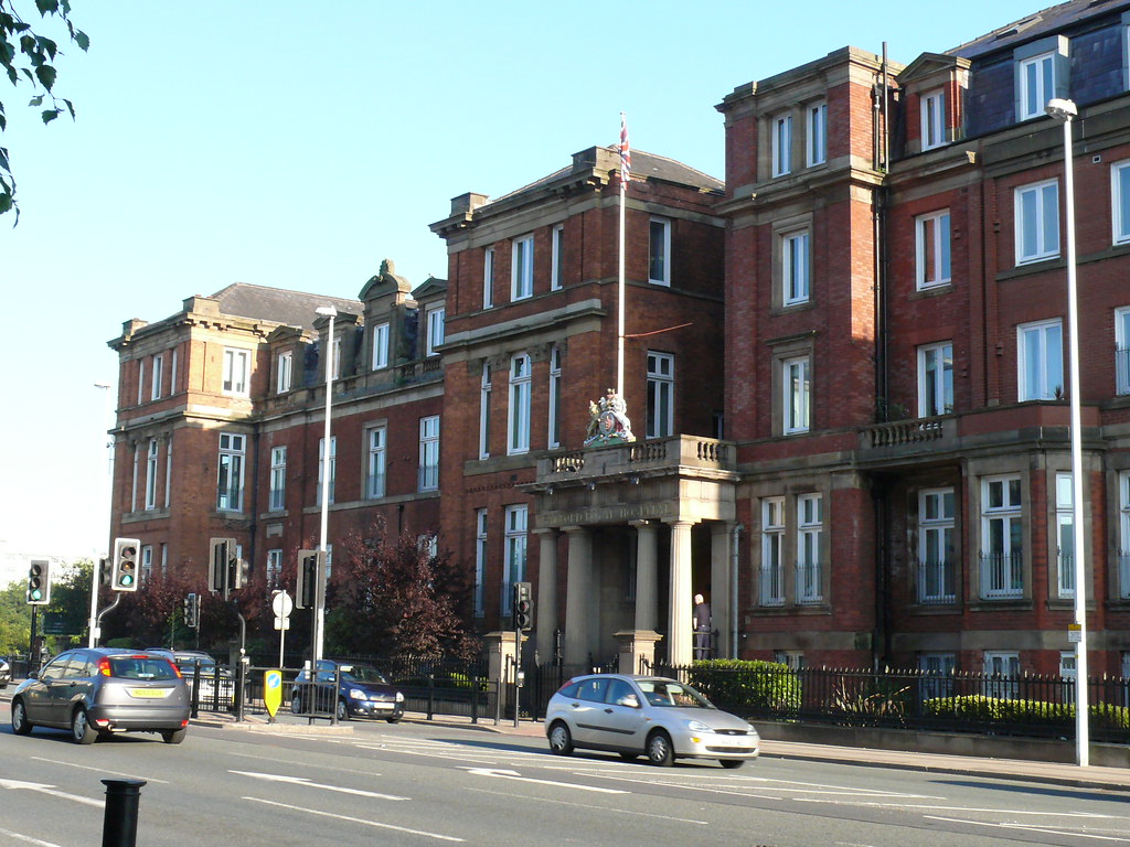Salford former Salford Royal Hospital 100816 maljoe Flickr