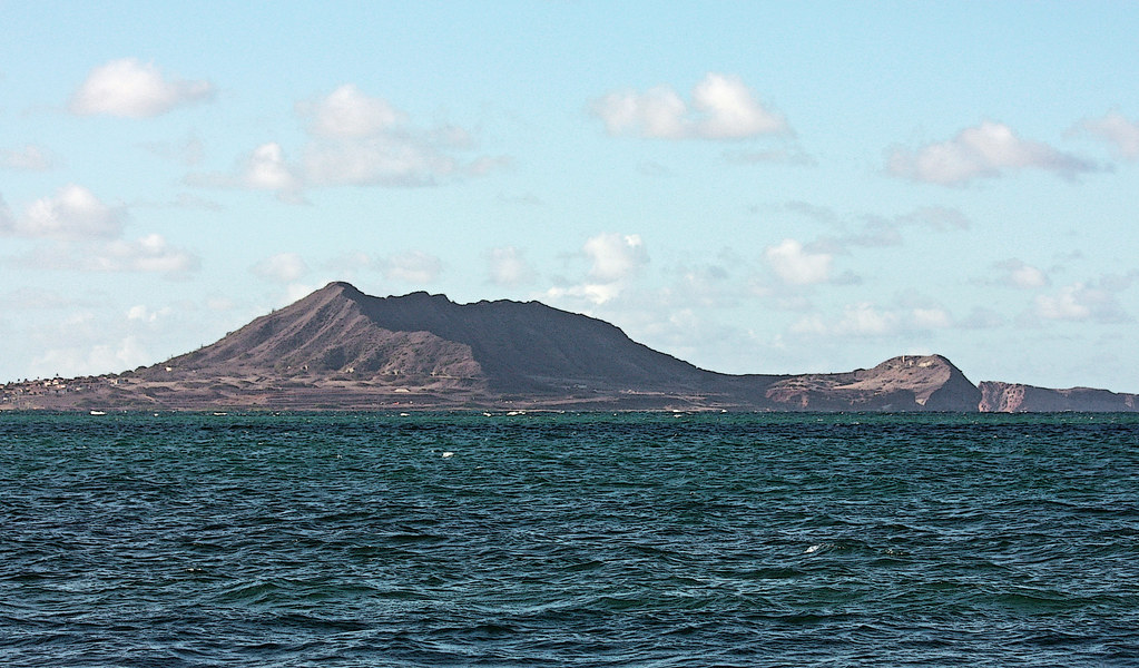 Extinct (or Dormant) Volcanoes I noticed a few mountains w… Flickr