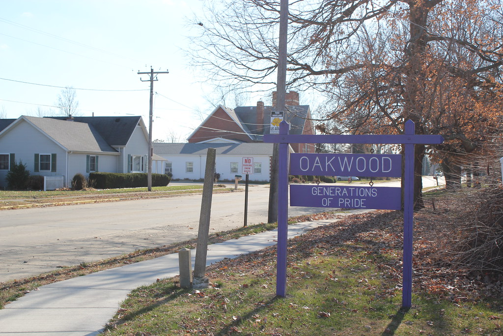 Oakwood Illinois sign a photo on Flickriver