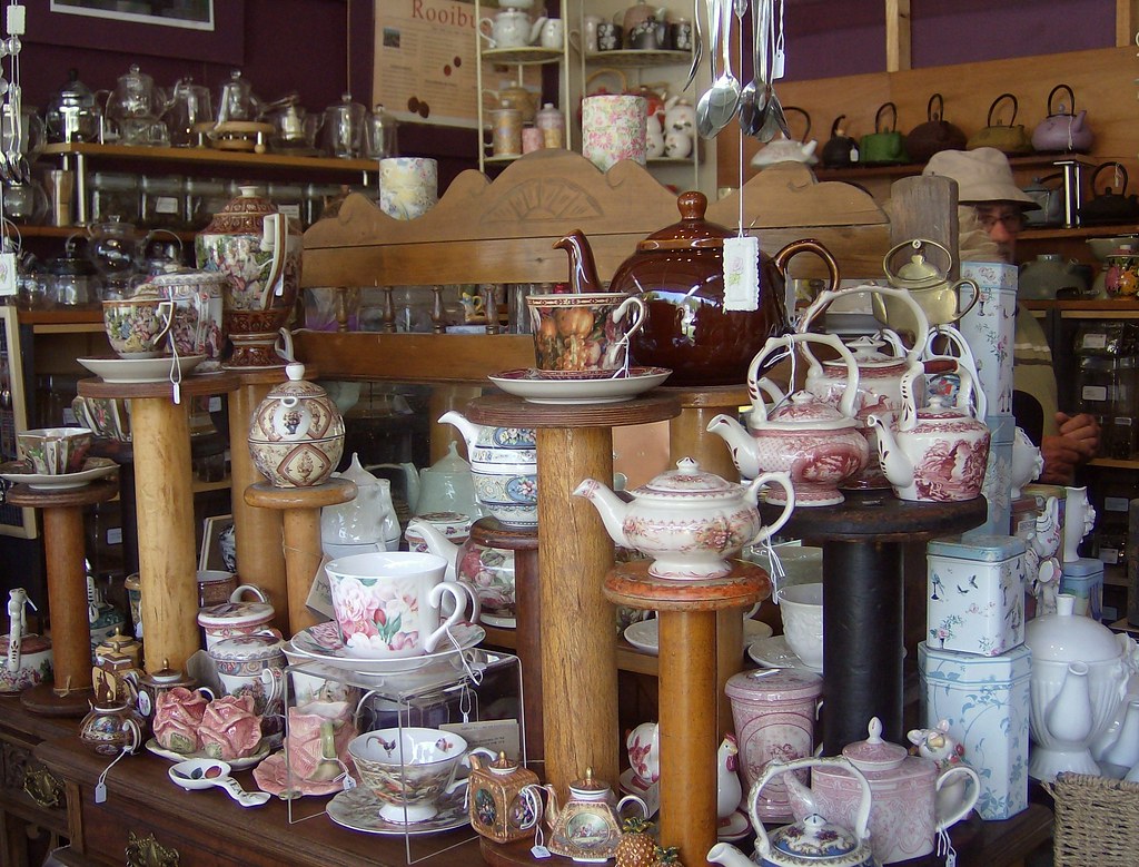 Teapots Eumundi Markets Teapots for collectors Flickr