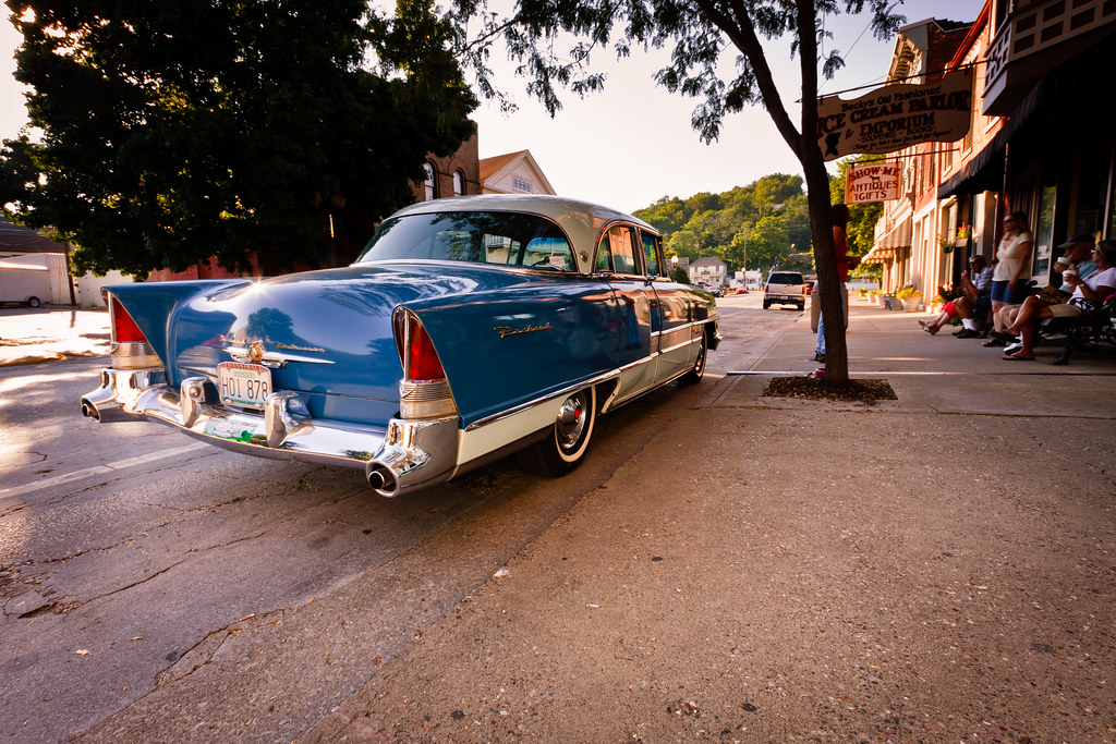 Main Street Hannibal MO USA. Phil Thomas Flickr