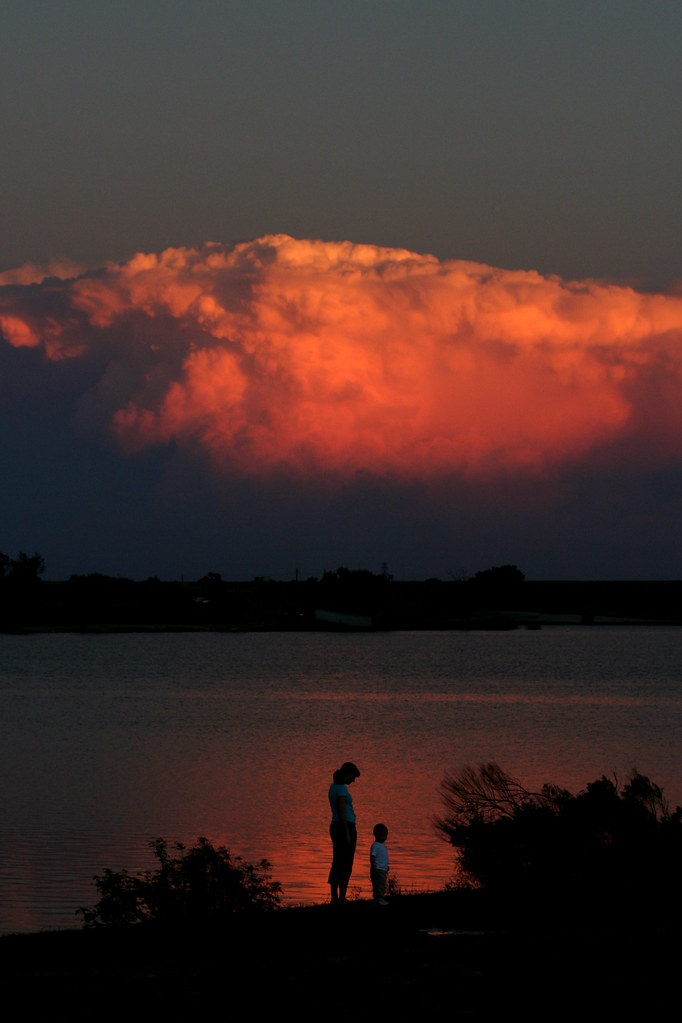 Red clouds at night Tim Lewis Flickr