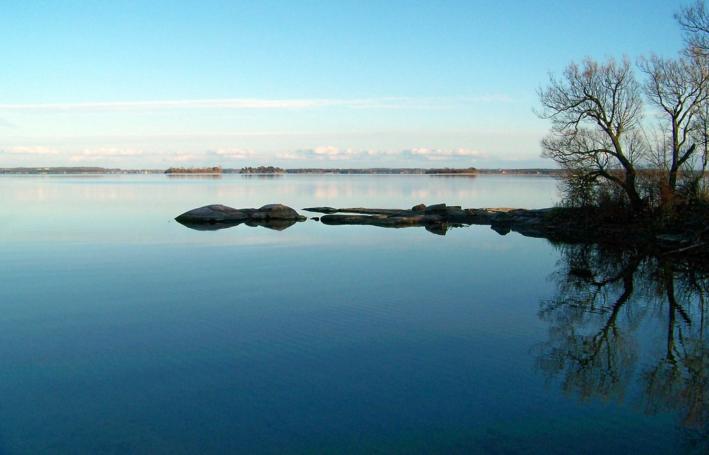 Rocks, trees, river, sky Near Mallorytown Landing, Ontario… Flickr
