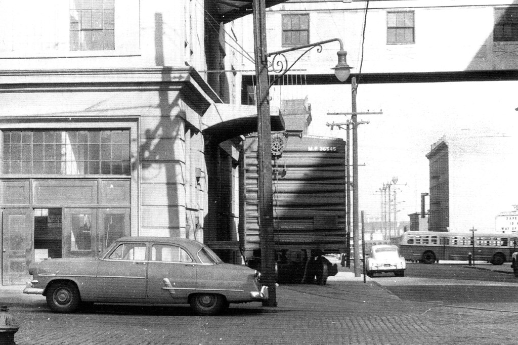 Colgate Plant from Grand and Greene Steets showing Colgate… Flickr