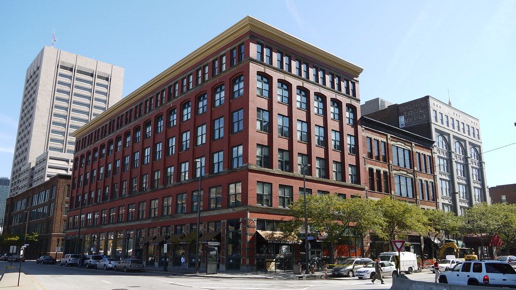 Commercial Building, Downtown Cleveland Eli Pousson Flickr