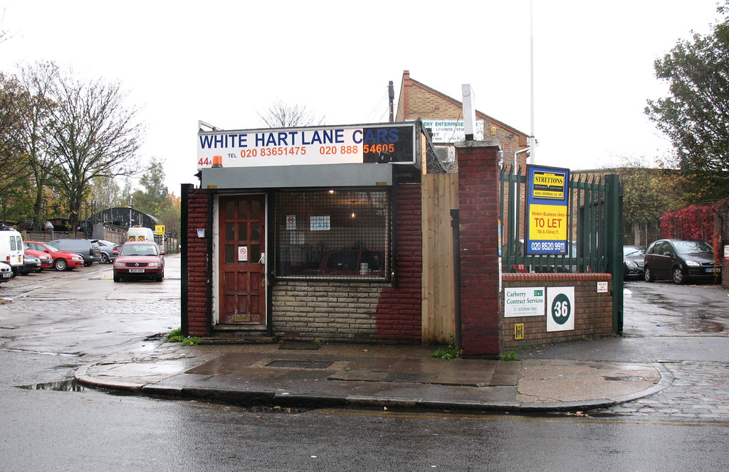 White Hart Lane broken pavements 9 November 2010. Broken… Flickr