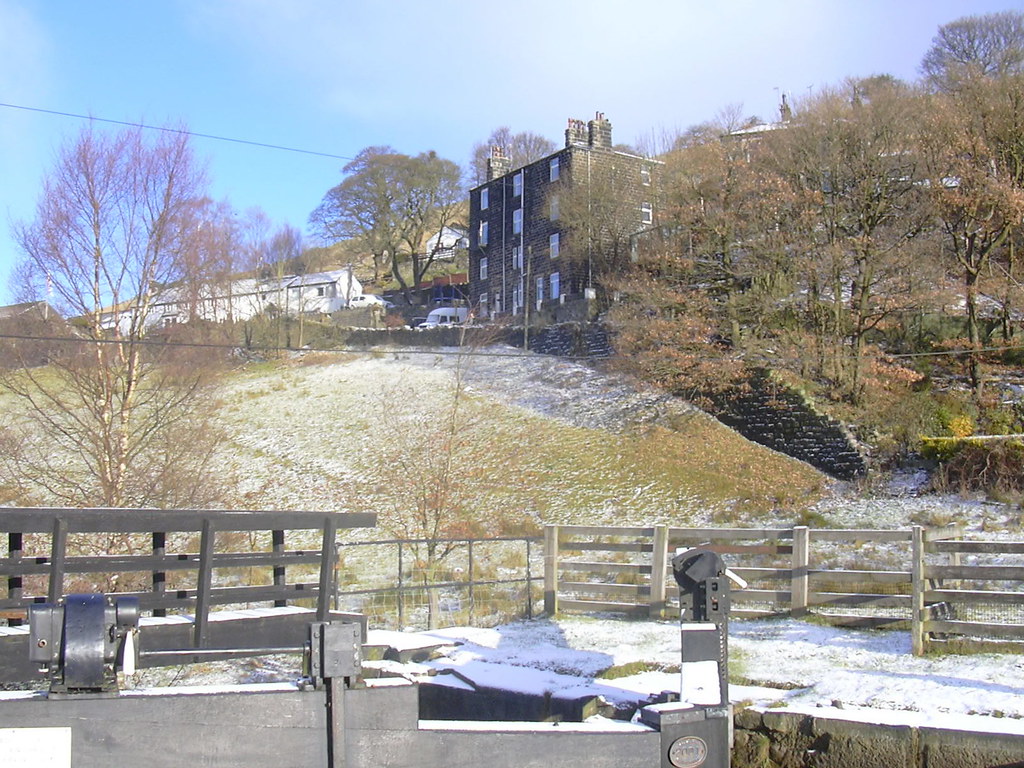 Cottages, Woodbank, Rochdale Canal, Warland, Littleborough… Flickr