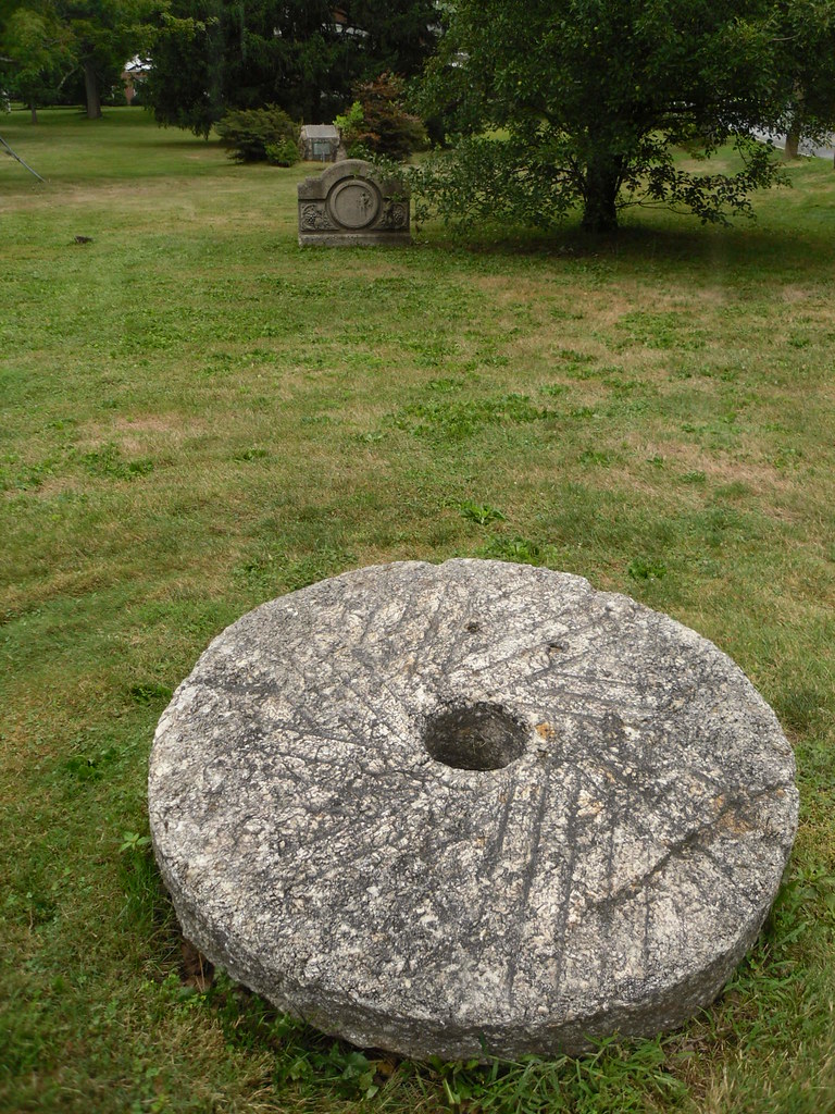 Nichols, Connecticut Nichols, Connecticut Doug Kerr Flickr