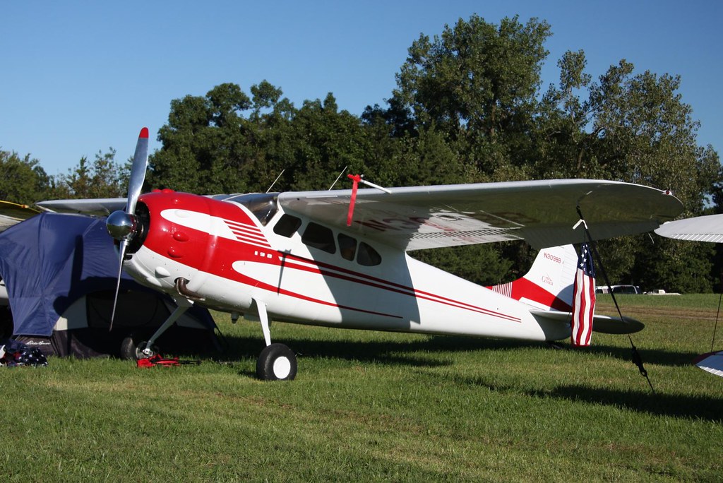 IMG_9368 (Blakesburg FlyIn 2010) D. Miller Flickr