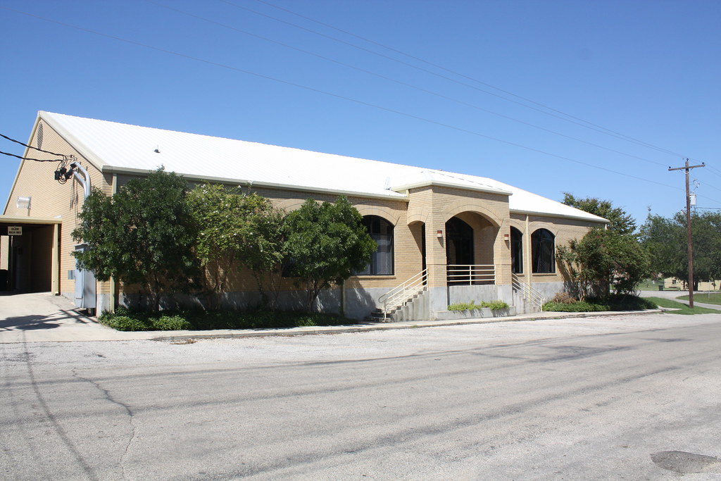 IMG_2014 The Fellowship Hall of Floresville UMC John Lee Flickr