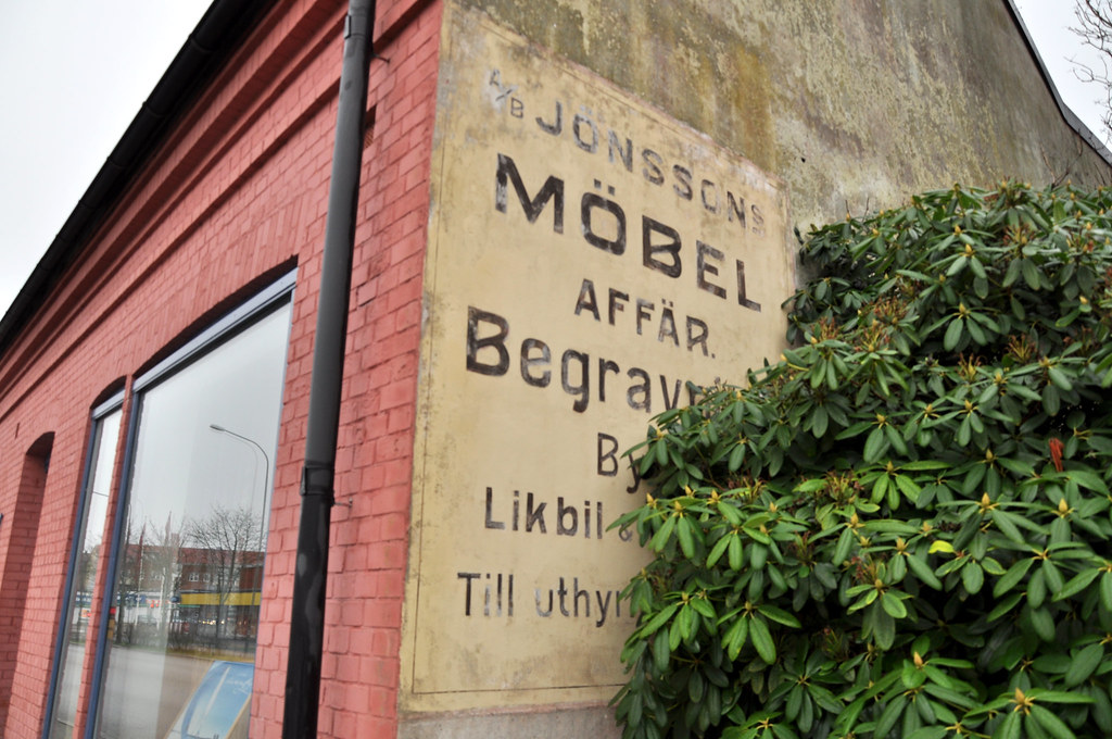 Möbelaffär Åsögatan Möbelaffär och begravningsbyrå lite annorlunda kombinat… Flickr