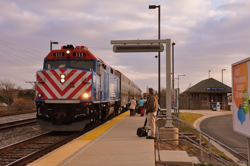 Metra stop at O.Hare Transfer station Its near sunset at M… Flickr