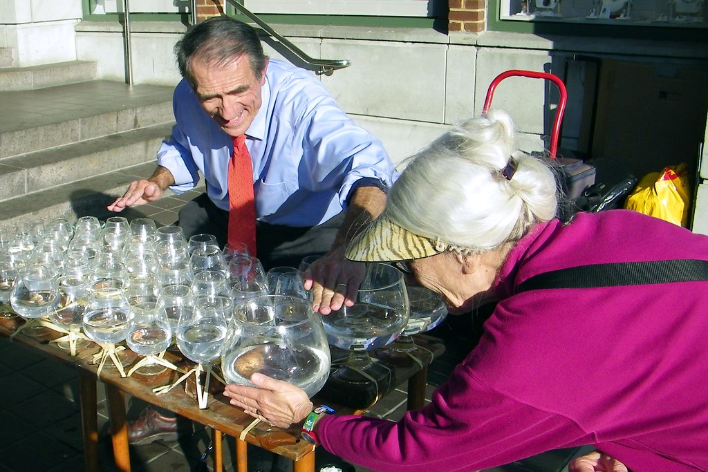Glass harp maestro Jamey Turner. Glass harp concert. Torpe… Flickr