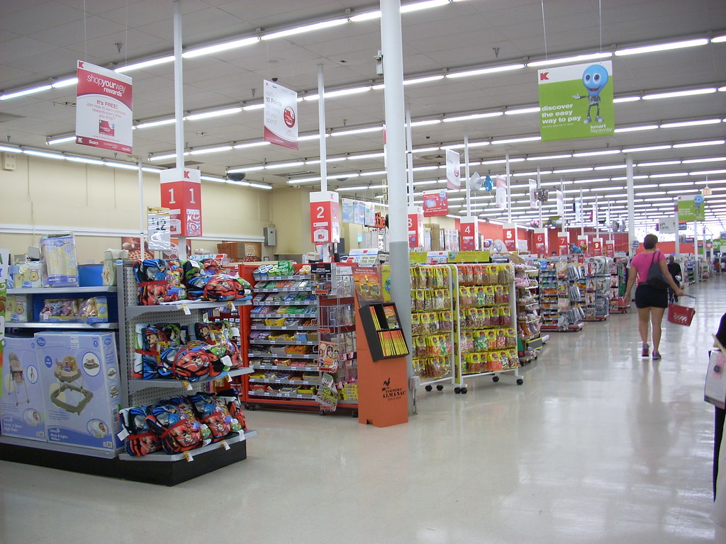 Kmart interior Kmart 4090 (121,197 square feet) 1801 Hydr… Flickr
