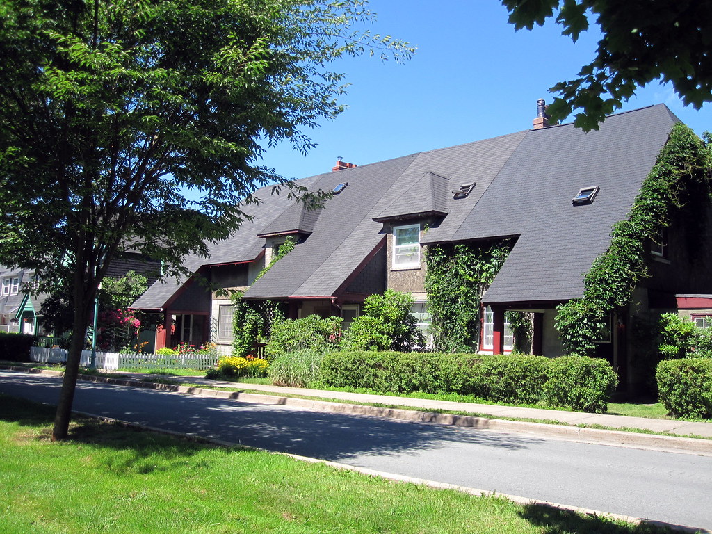 Hydrostone House In 1917 a massive explosion flattened mos… Flickr