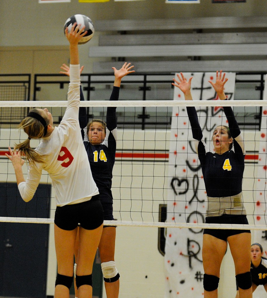 St. Ursula at Lakota West Lakota West Volley The St. Ursu… Flickr