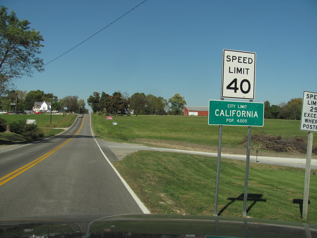 California, MO Population Sign_IMG_8175 WampaOne Flickr