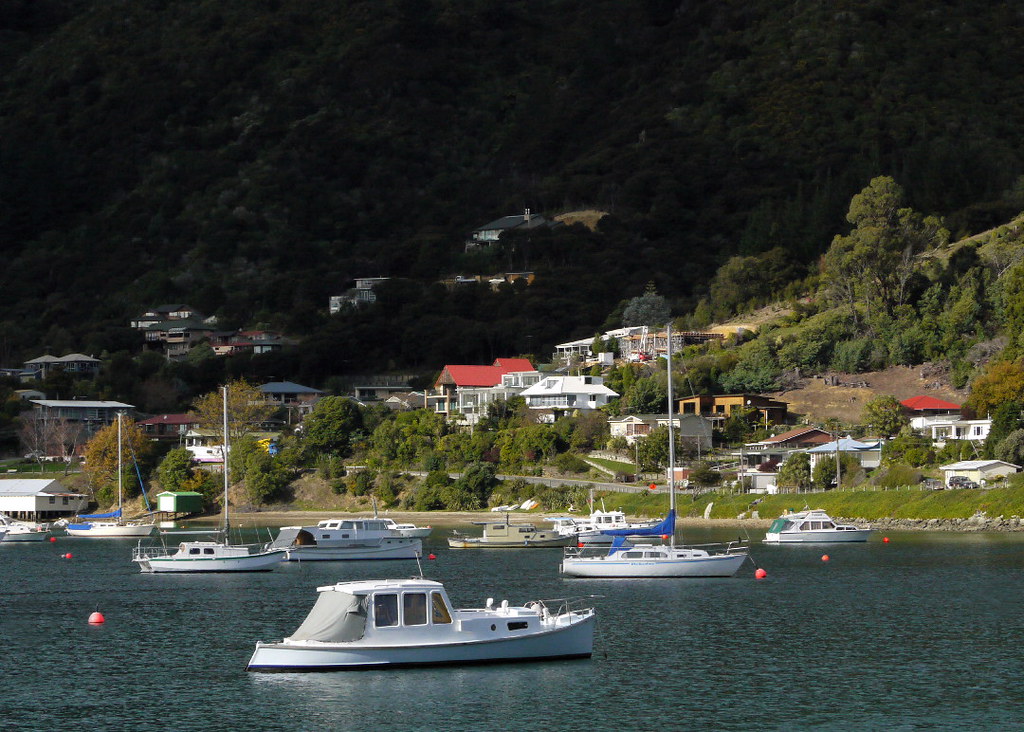 Waikawa Bay Waikawa Bay in the Marlborough Sounds on a cri… Flickr