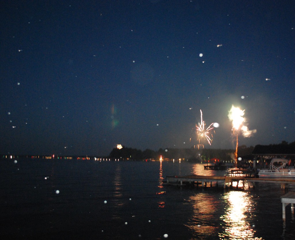134 FIREWORKS AT LAKE WACCAMAW Betty Sasser Flickr