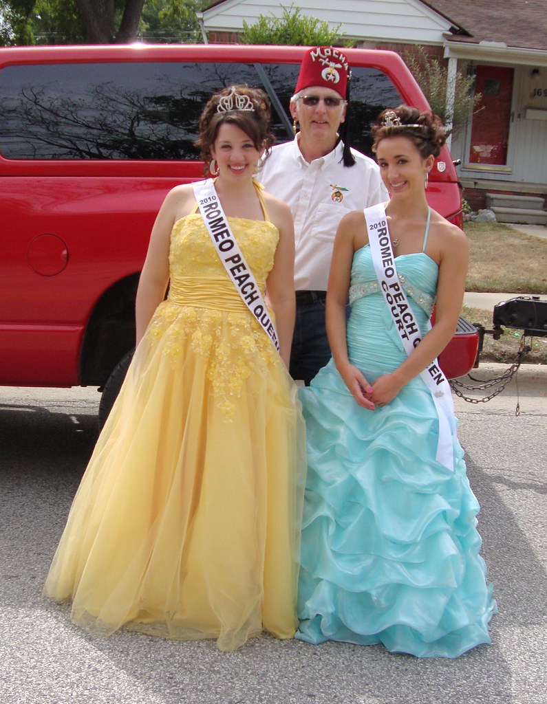 Romeo Peach Queen Romeo Peach Queen and Court Peach Festiv… Flickr