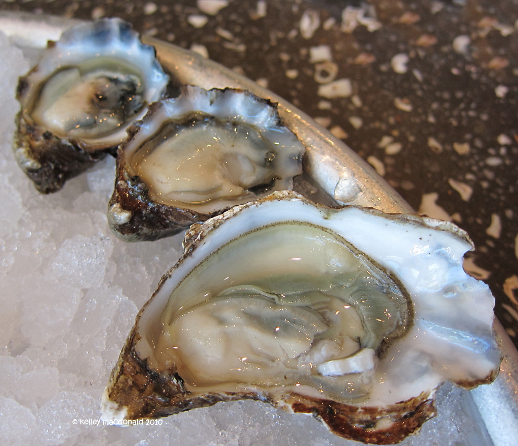 Kumamoto Oyster at Hog Island, Napa, California Kelley Macdonald Flickr