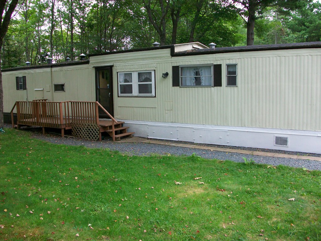 side view Remax Chester Flickr