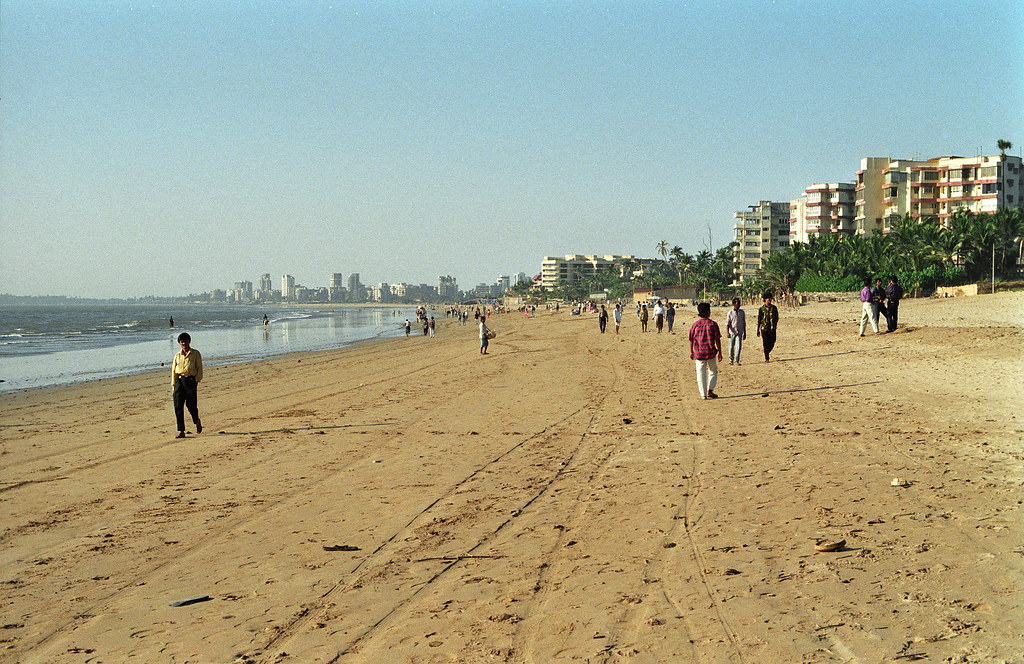 Juhu Beach, Mumbai, India In Mumbai we stayed in the north… Flickr