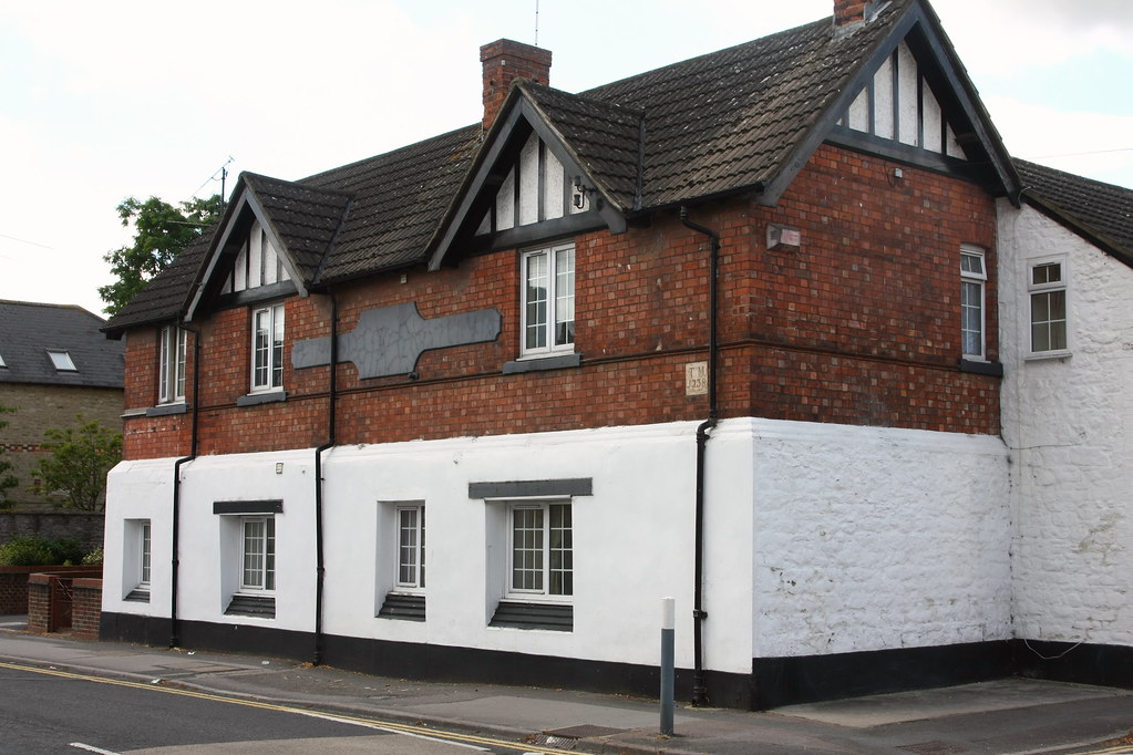 Stratton St Margaret, former Jacob's Ladder pub Stratton S… Flickr